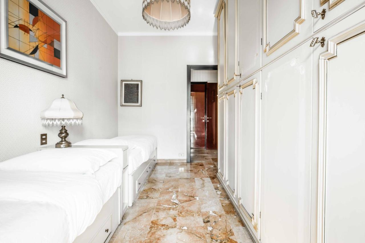 Morgantini House San Siro-Duomo "Netflix & Terrace" Apartment Milan Bagian luar foto