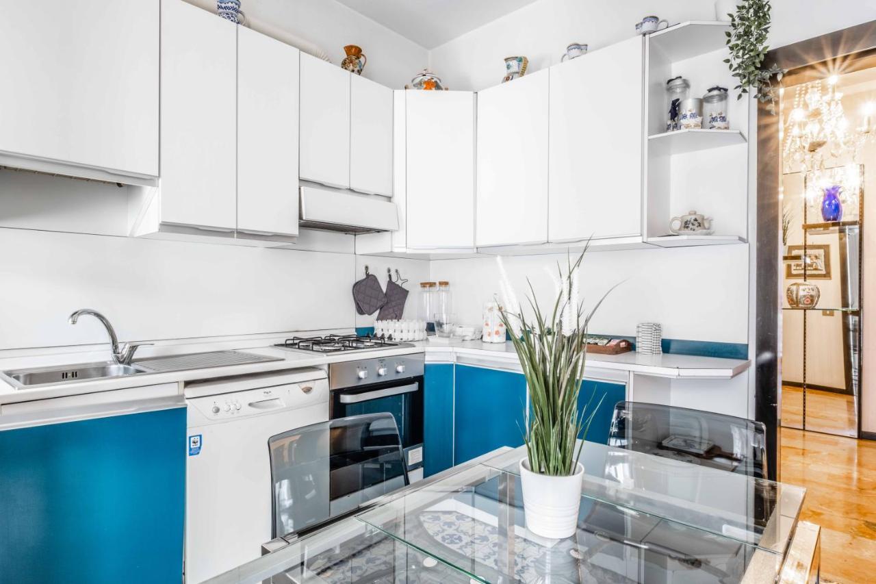 Morgantini House San Siro-Duomo "Netflix & Terrace" Apartment Milan Bagian luar foto