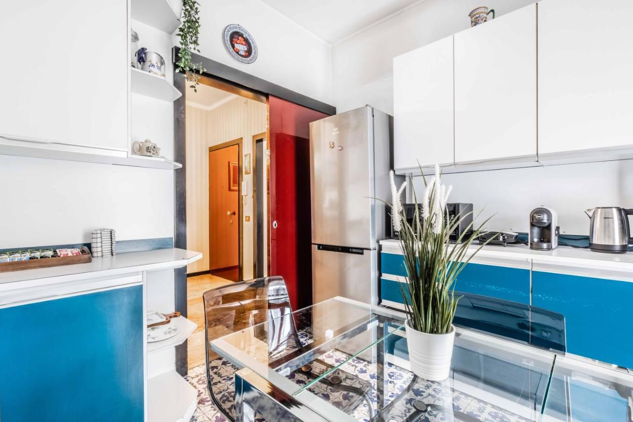 Morgantini House San Siro-Duomo "Netflix & Terrace" Apartment Milan Bagian luar foto